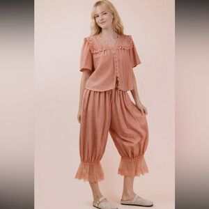 CORRAL Lace Trim Barrel Cropped Bloomers